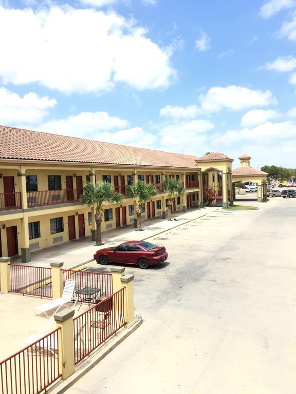 Boca Chica Inn And Suites Brownsville Exteriér fotografie